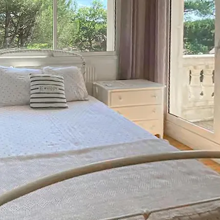 Belle Maison Avec Piscine Holiday home *